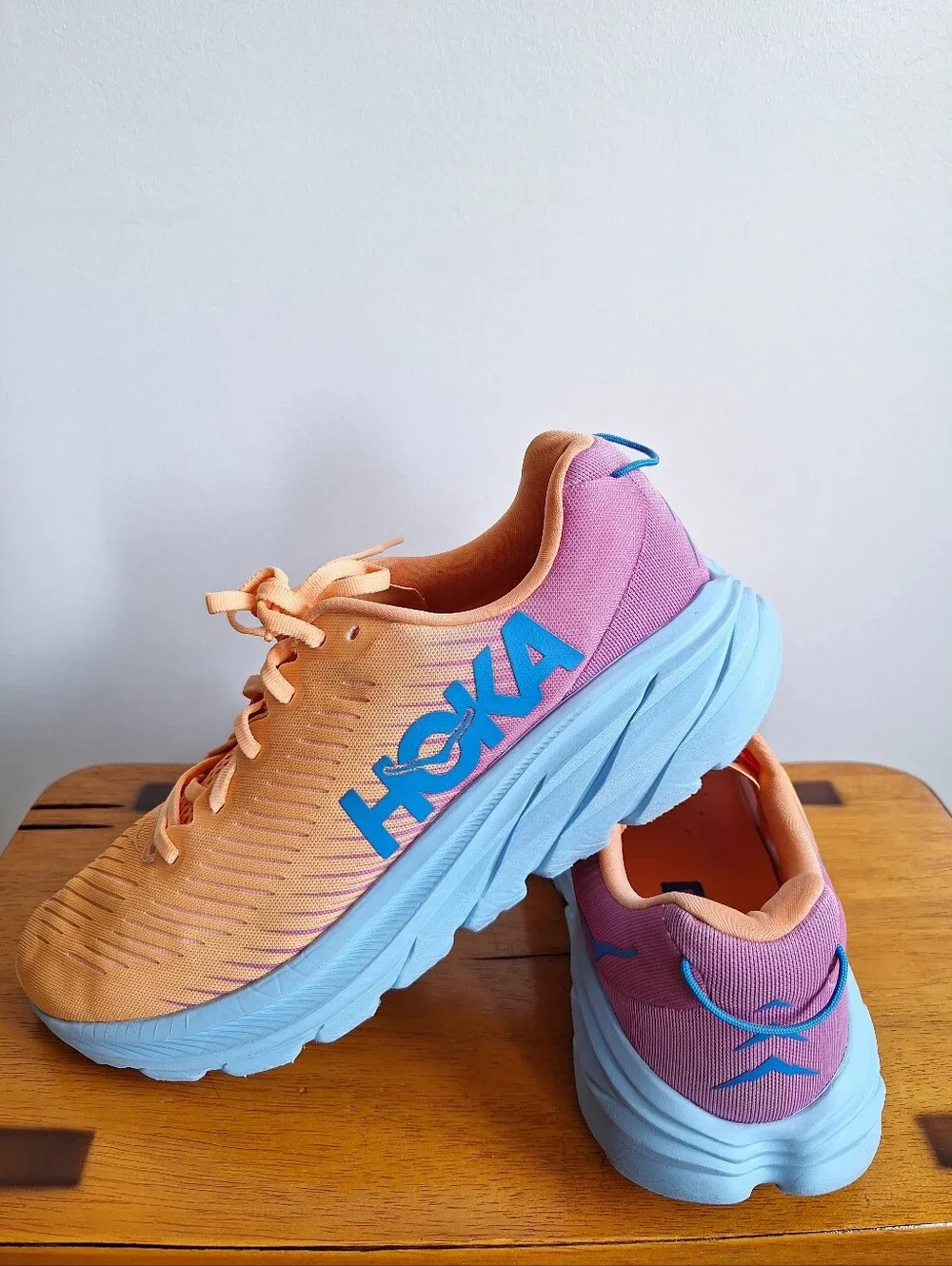 Hoka Ricon 3 Women's Mock Orange / Cyclamen  Size 10B